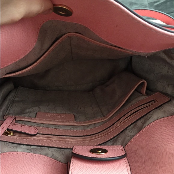 MICHAEL KORS HAMILTON BAG 12x14x5 - Picture 4 of 4